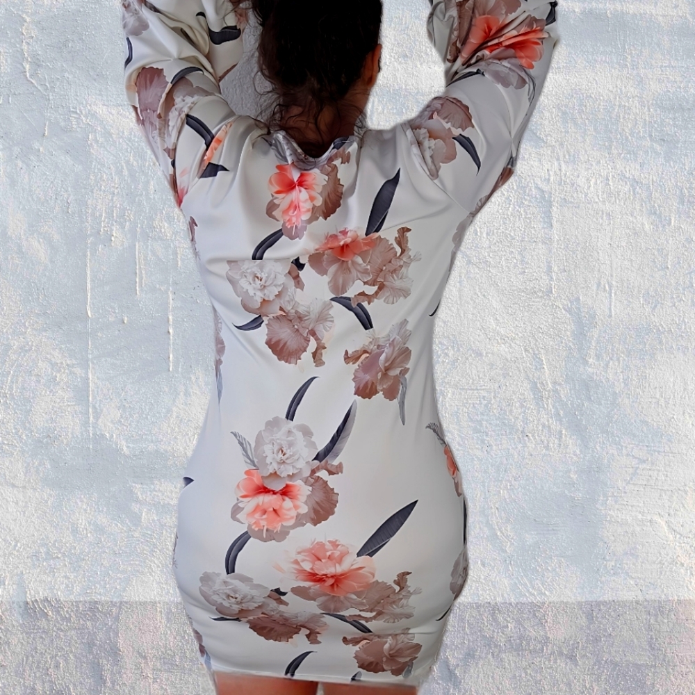 Floral gown midi with oversized sleeves